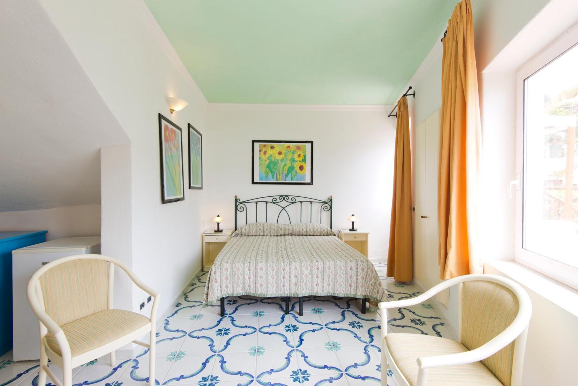 Hotel Villa Bianca Forio di Ischia エクステリア 写真