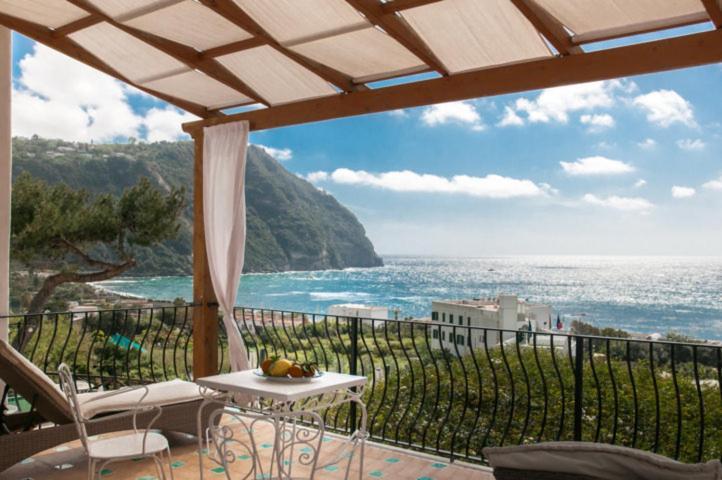 Hotel Villa Bianca Forio di Ischia エクステリア 写真