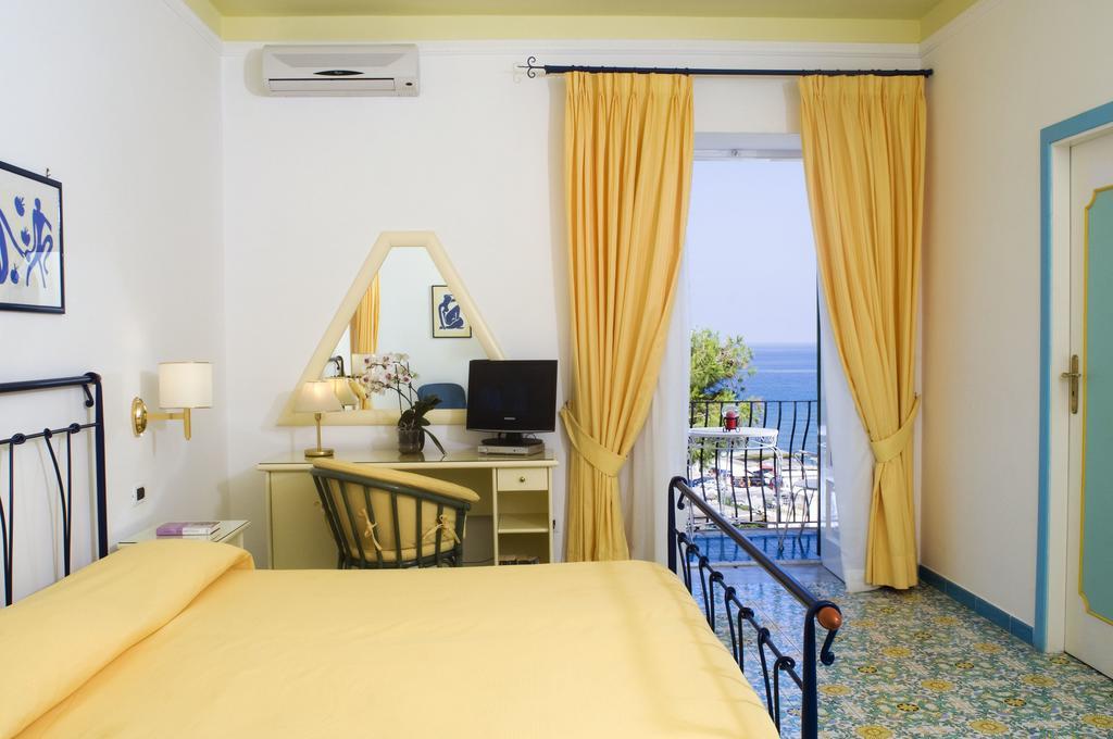 Hotel Villa Bianca Forio di Ischia 部屋 写真
