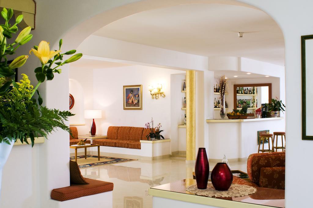 Hotel Villa Bianca Forio di Ischia エクステリア 写真